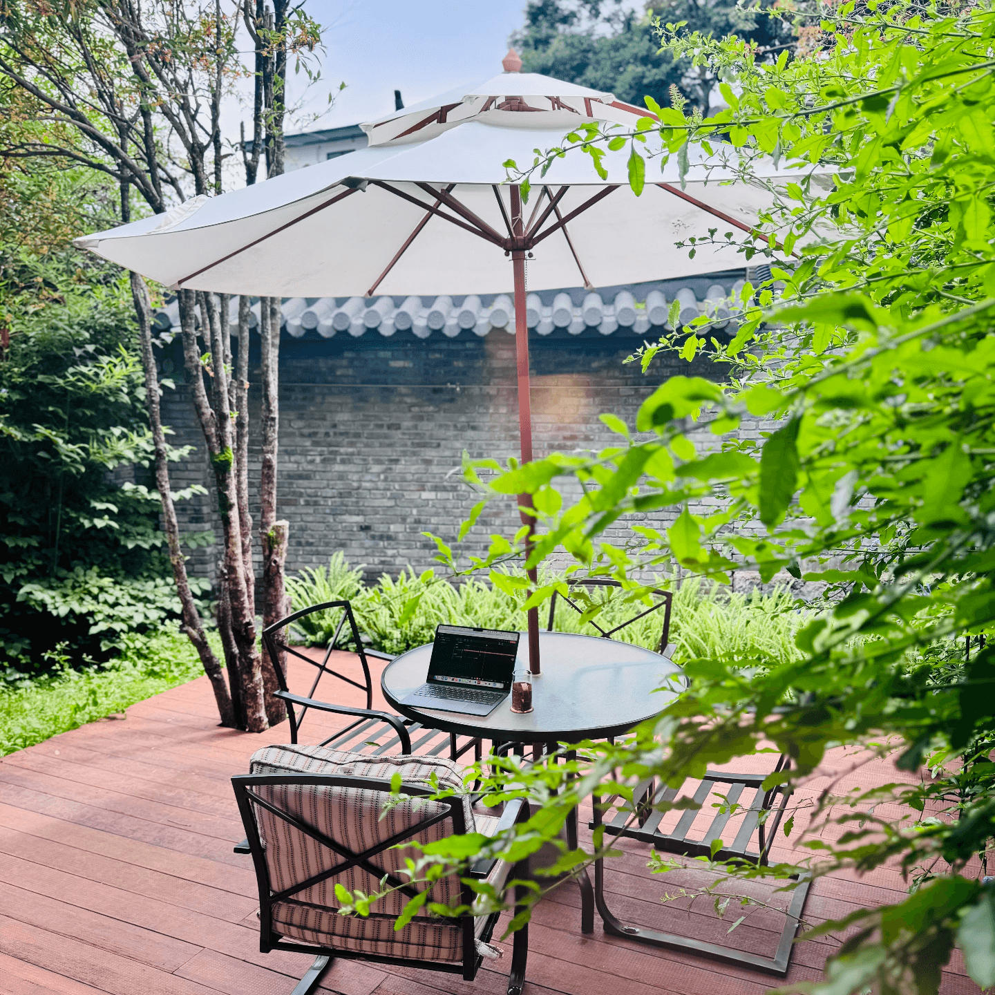 番外：我们为什么热爱度假酒店 - 犬生活 cover