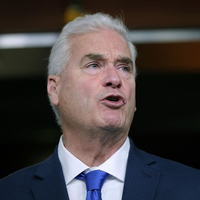 ICE and Leadership in Minnesota and Tom Emmer! - The Sunday Take cover