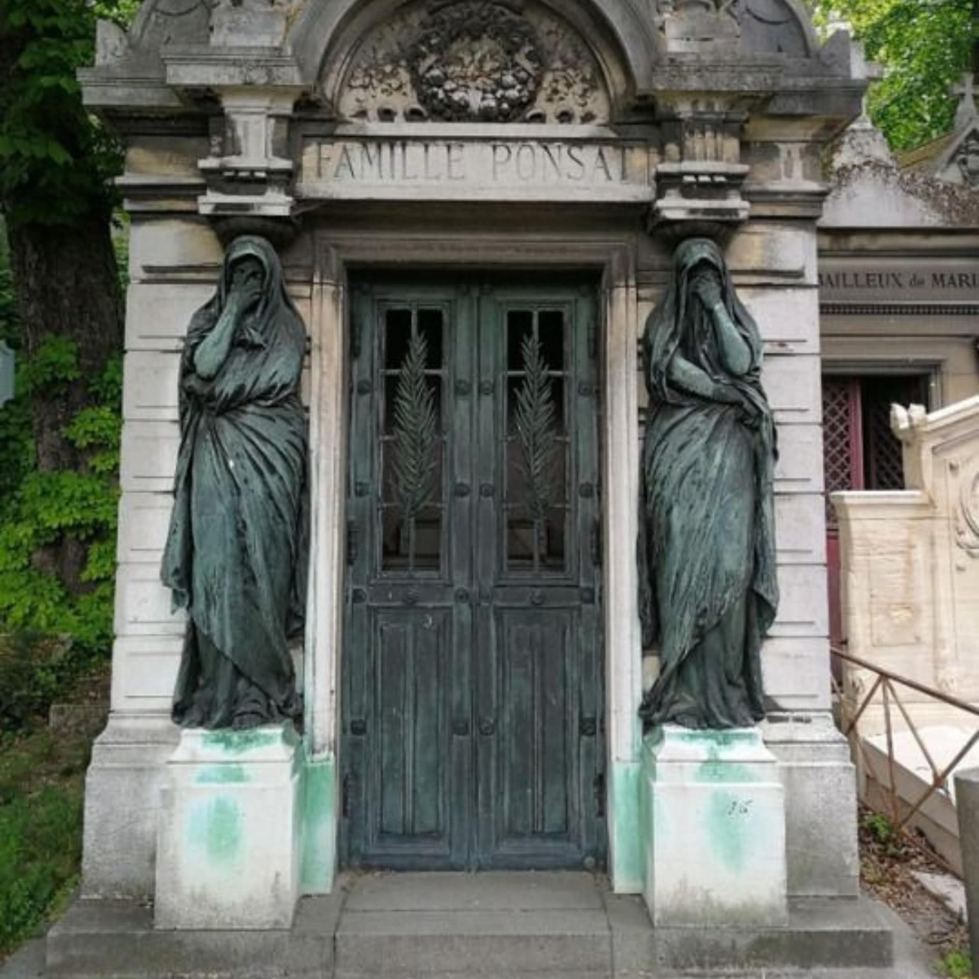 Necropolis London and It’s Dead - Mysterious Radio: Paranormal, UFO and Lore Interviews cover