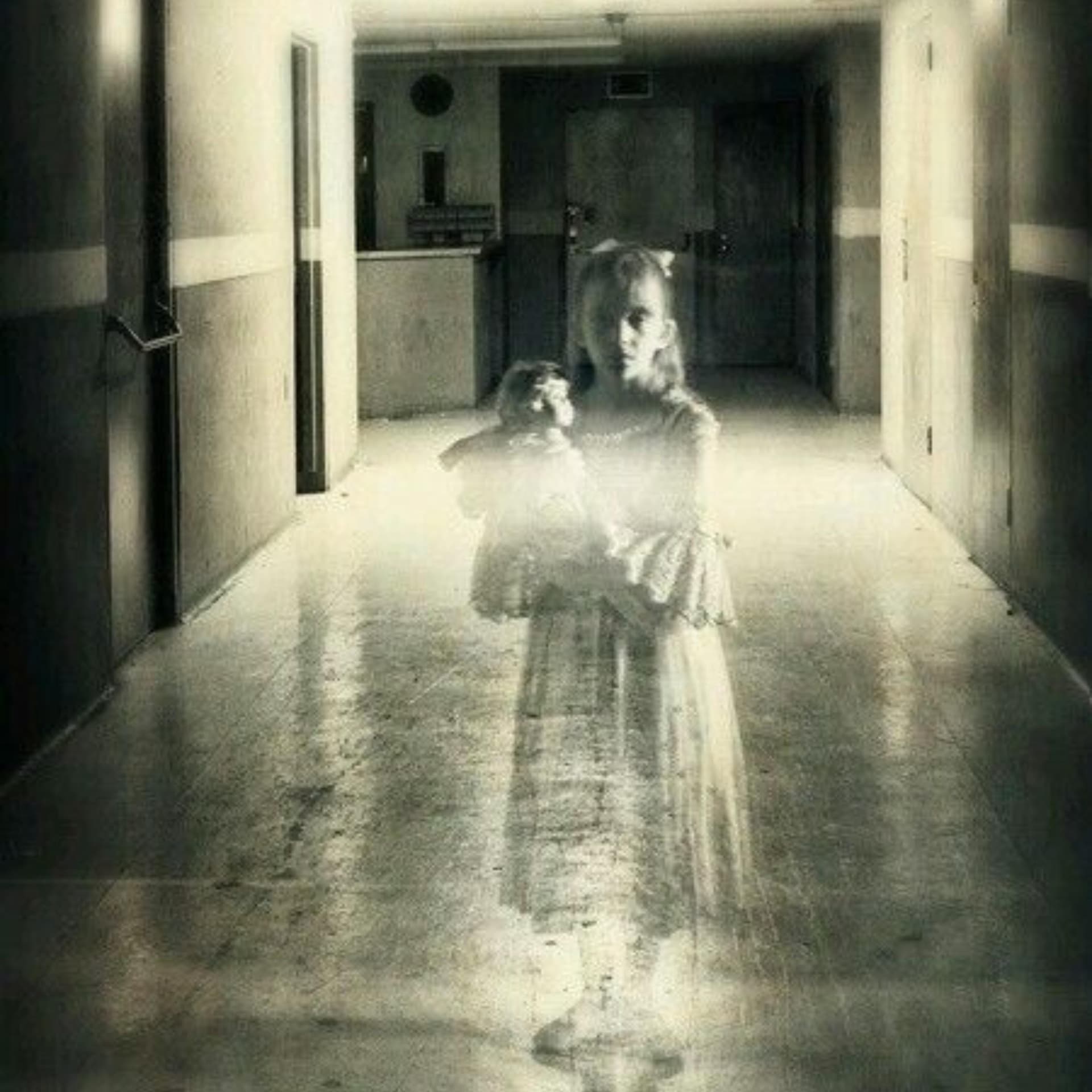 Ghost Photography - Mysterious Radio: Paranormal, UFO and Lore Interviews cover