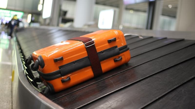 Ancillary airlines fees – how they’re keeping airlines afloat - Today with Claire Byrne cover