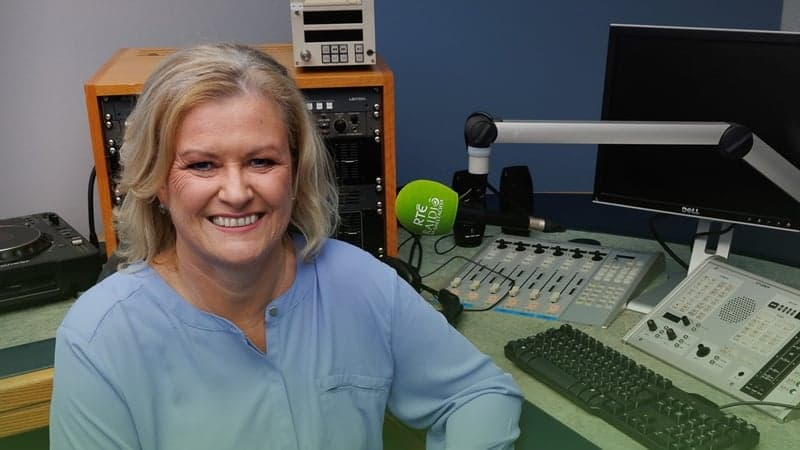 An Pod Polaitiúil - An Pod Polaitiúil cover