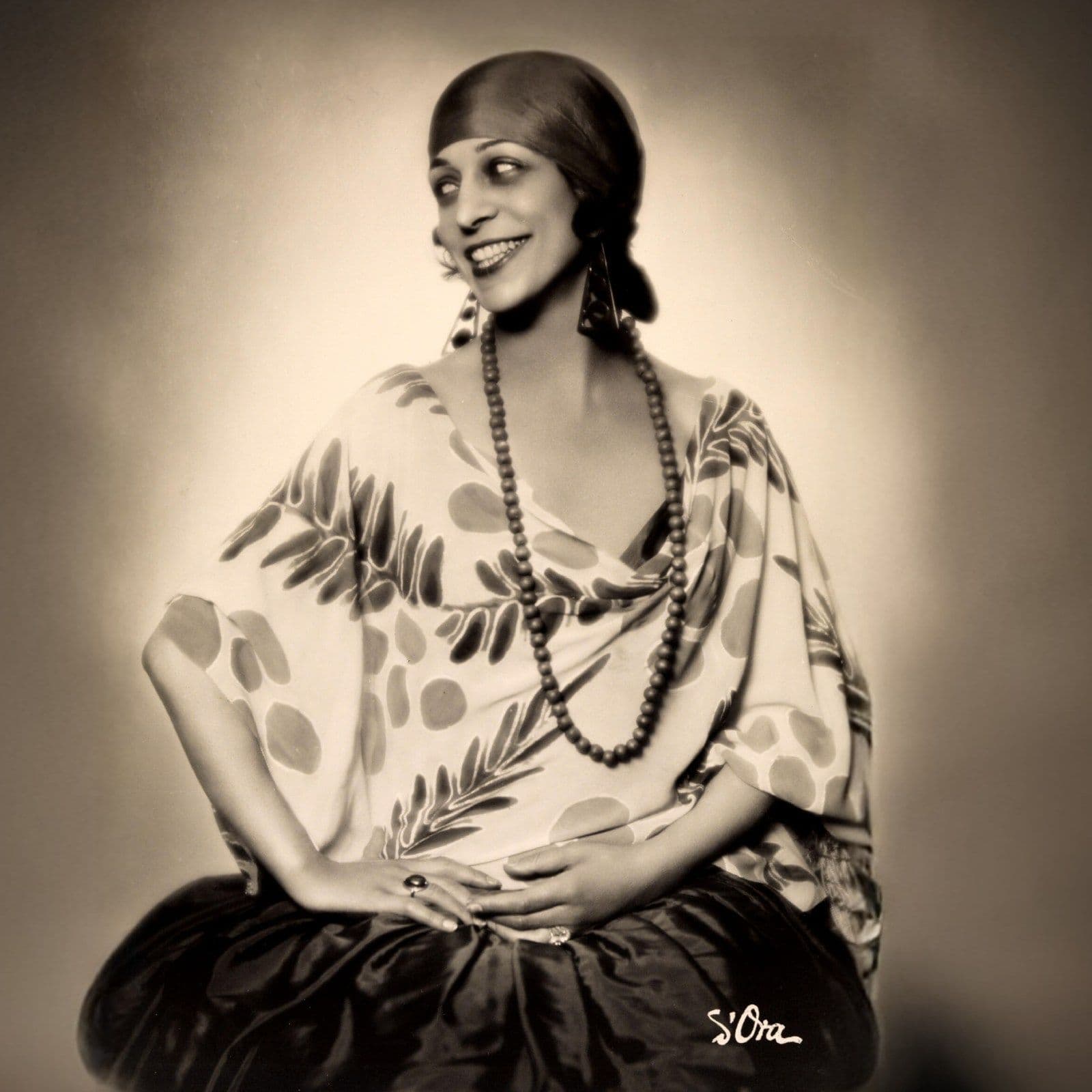 Documentos RNE - La Argentina, el antes y el después de la danza española - 04/05/26 - Documentos RNE cover
