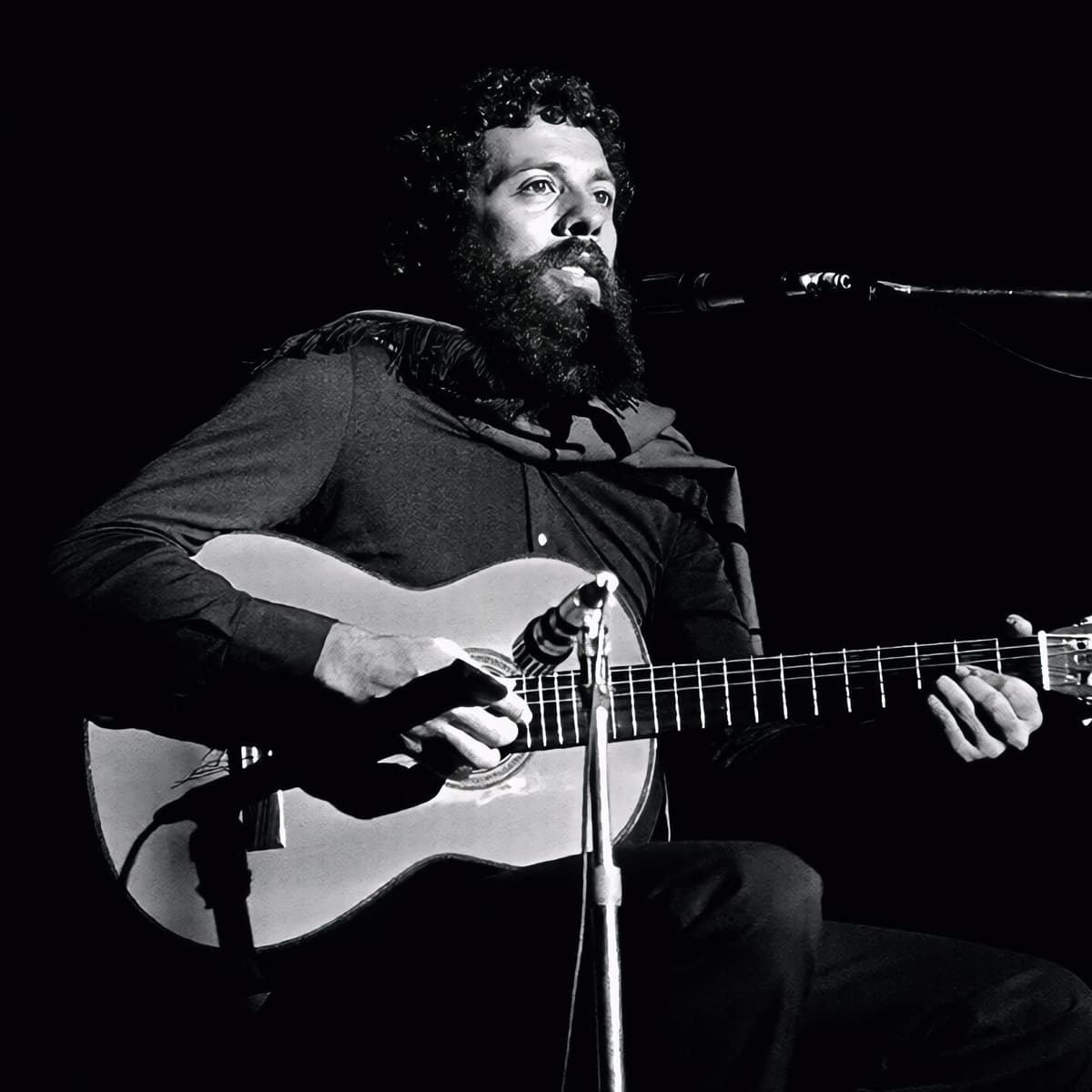 Documentos RNE - Facundo Cabral, el cantor de aquí y de allá - 23/02/26 - Documentos RNE cover