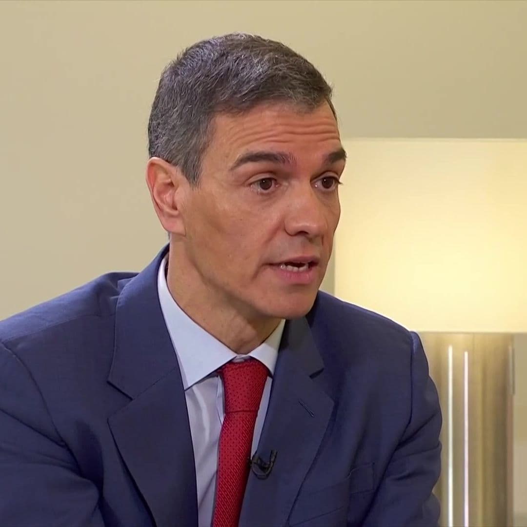 Sánchez niega en RTVE las acusaciones de Ábalos y anuncia un decreto con las medidas de Junts - Radio 5 Actualidad cover