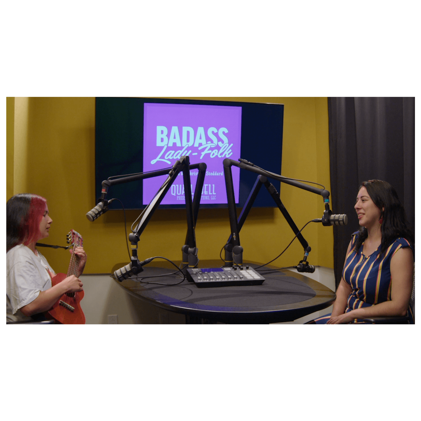 Comfort Cat - Badass Lady-Folk cover