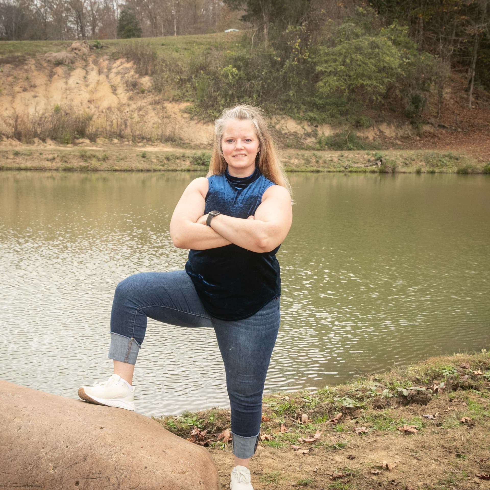 How to Conquer Emotional Eating: Taking Back Control — DivaDeets: Your Go-To Weight Loss Podcast for Women Over 40 cover
