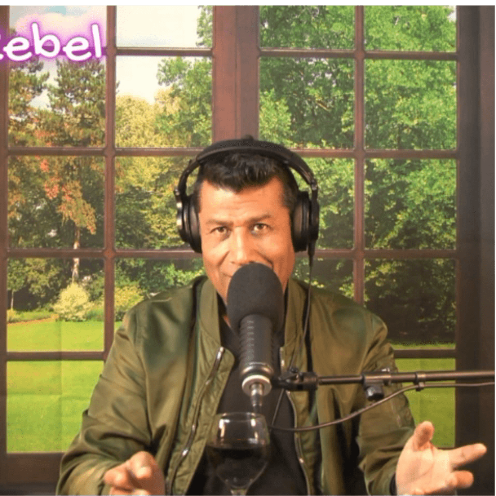 California’s Broken System? Truck Driver Gets Licensed Without English. Podcast # 115 - LatinRebel cover