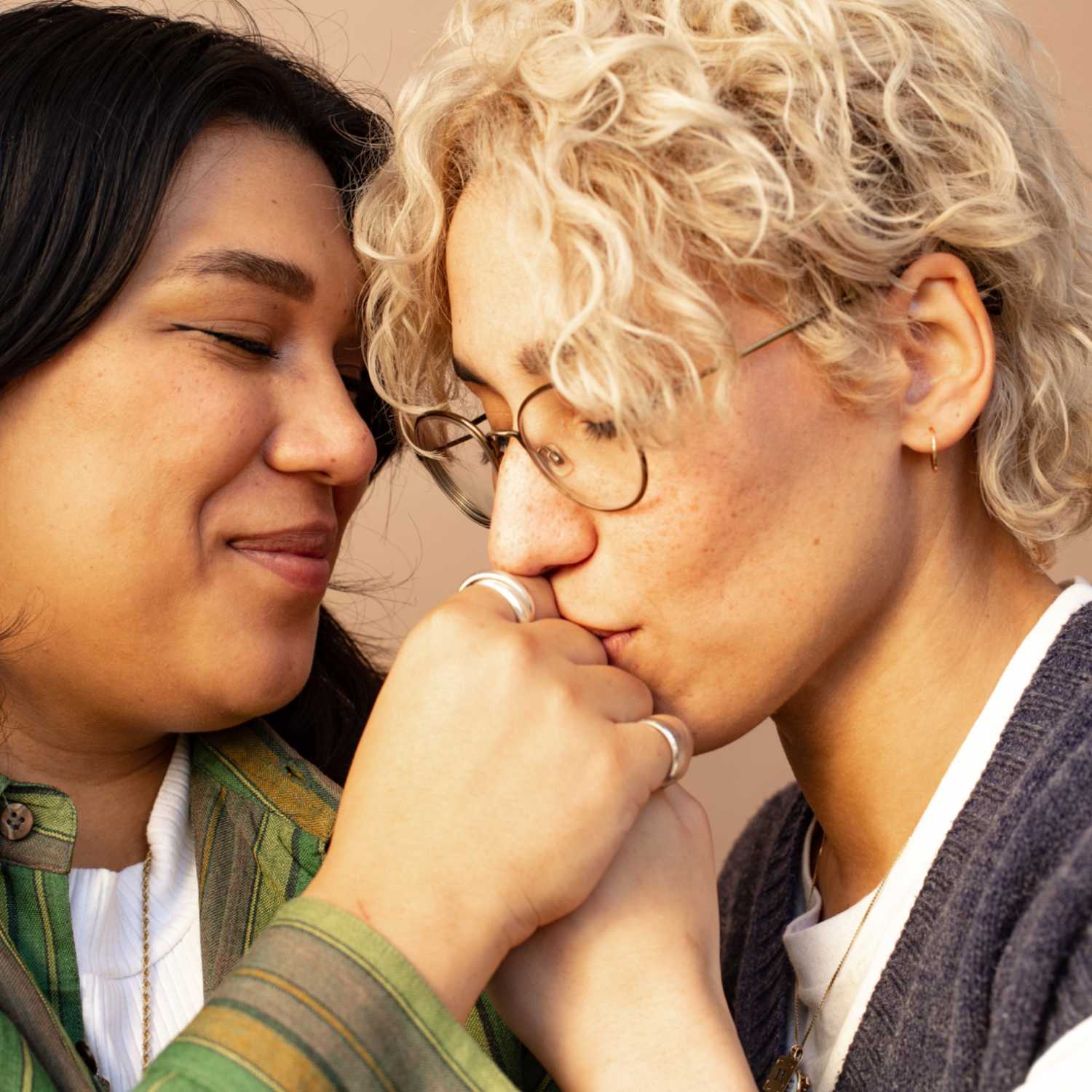 Freedom to Express: Evaluating Relationship Health - Monday Mojo cover