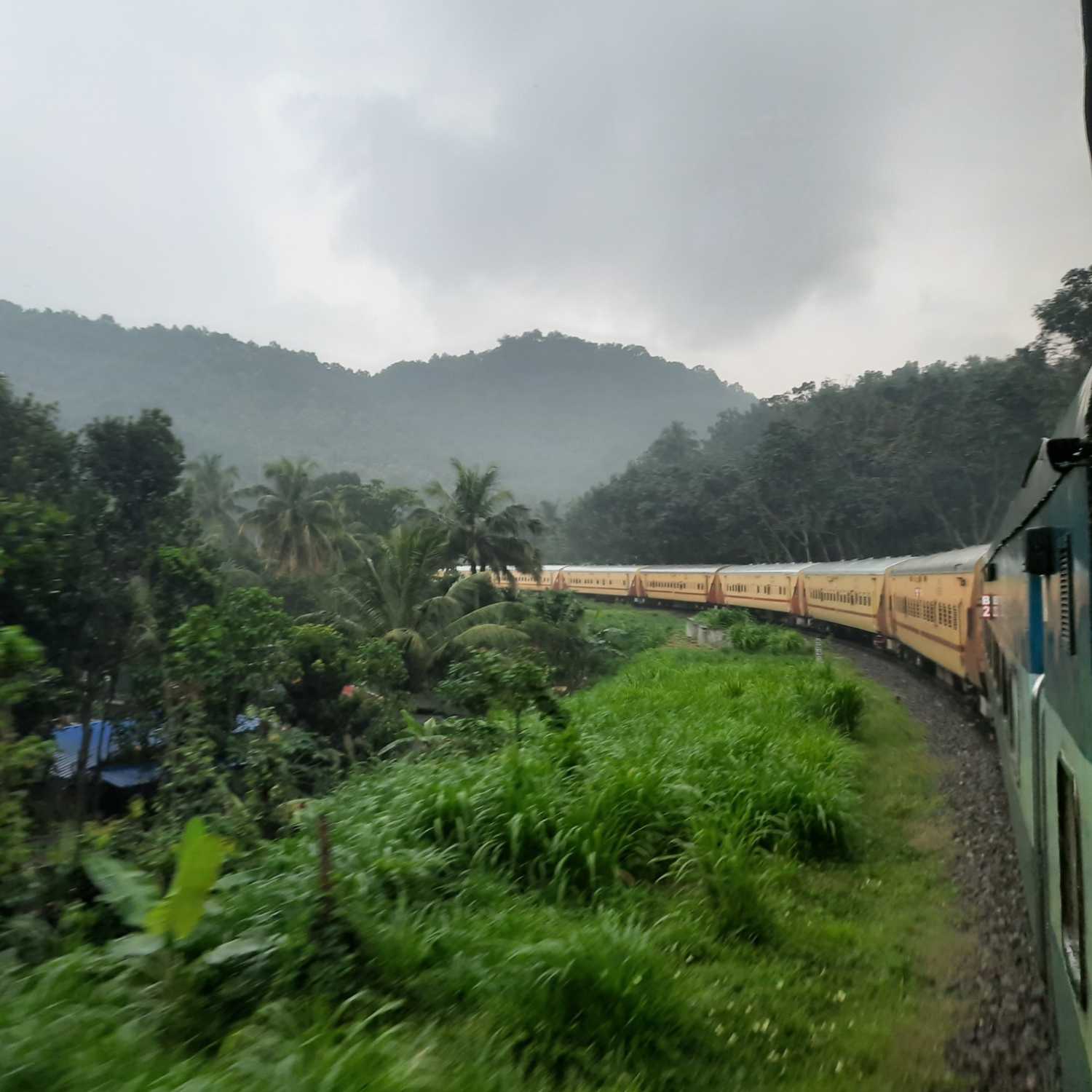 Travel Experience in Chennai Gaya Express - The Indian HoBo cover