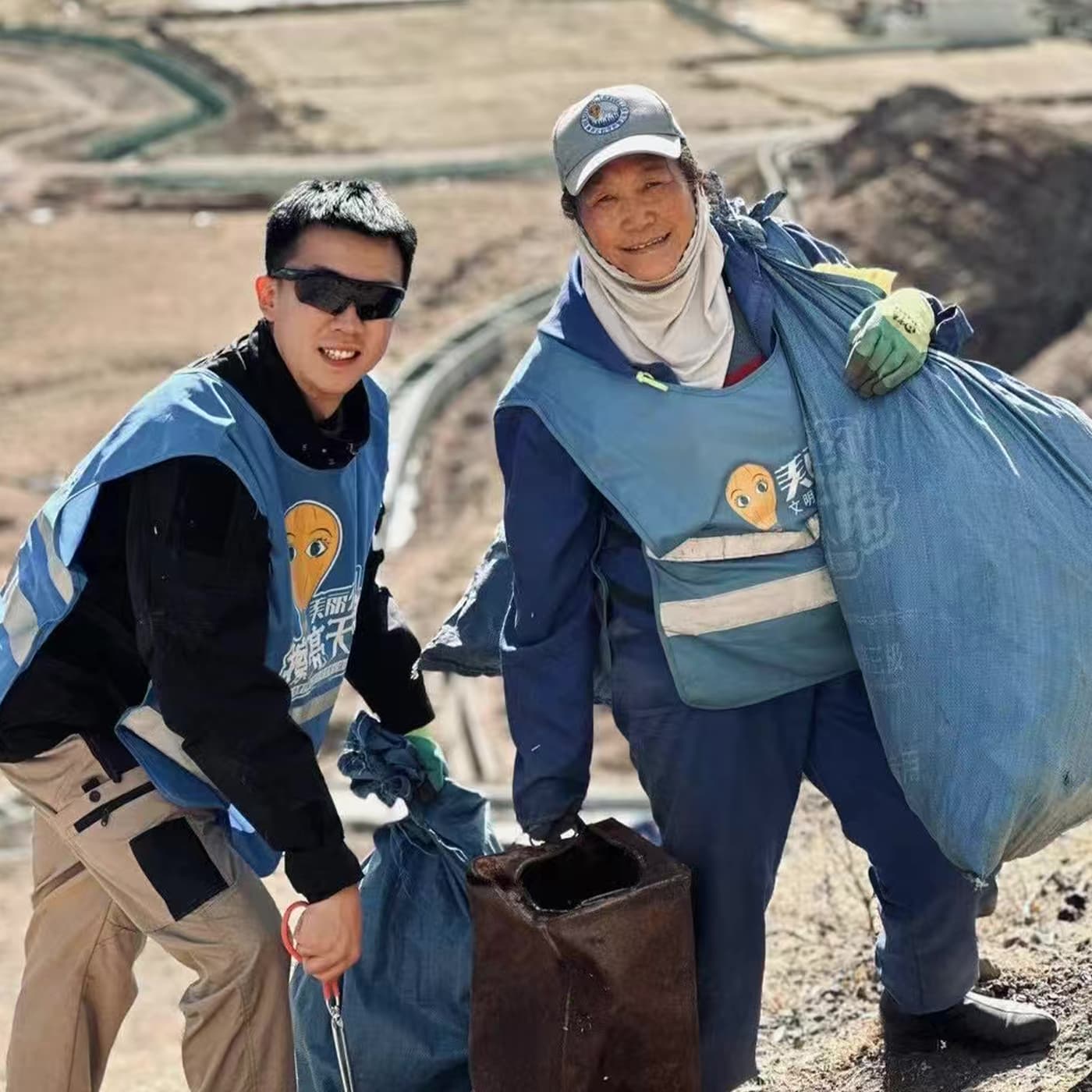 E852.张易：从记录到行动，我用流量做好事 - 故事FM cover