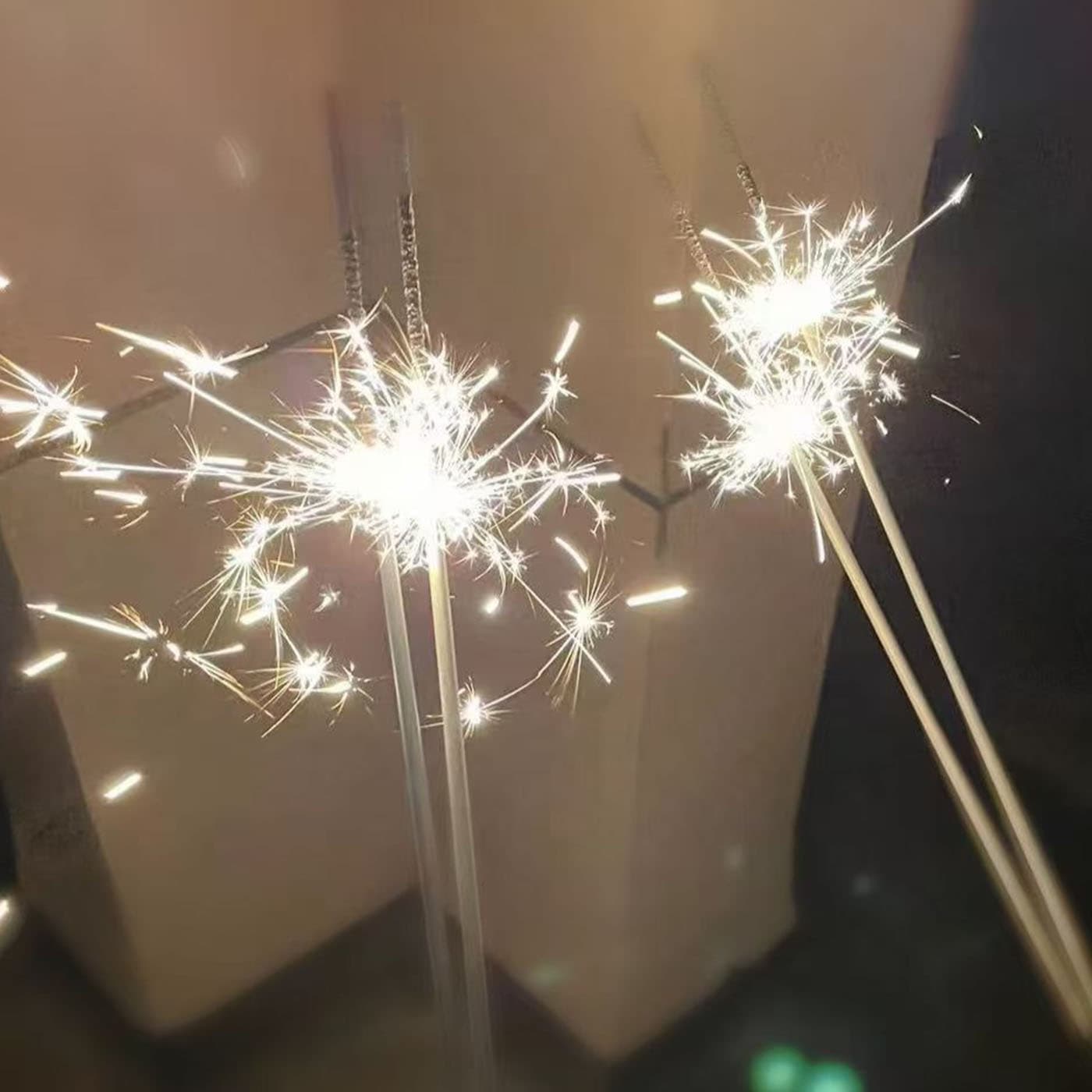 E884.假装上学，假装工作，假装结婚，假装死亡 - 故事FM cover