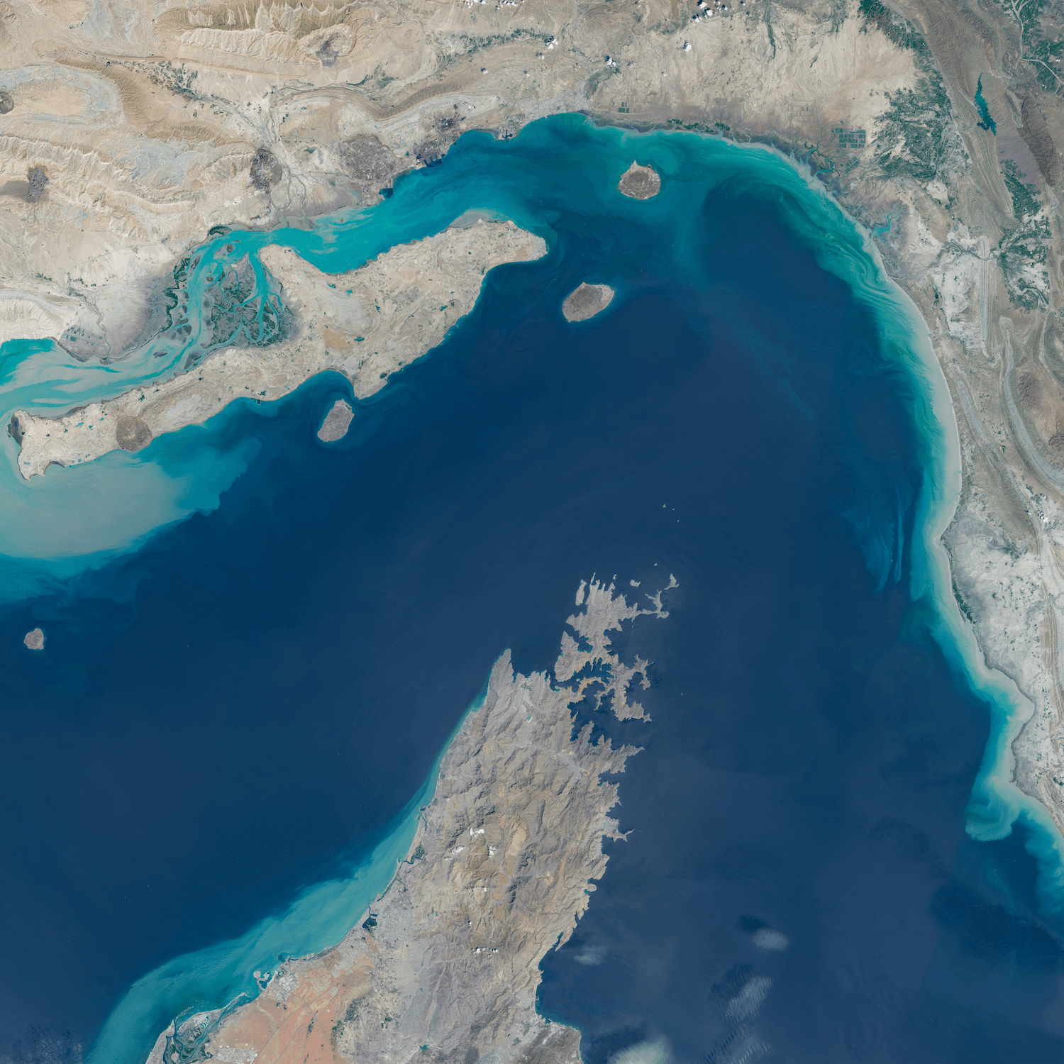 Trump wanted peace talks. Now the U.S. has seized an Iranian ship. - Apple News Today cover