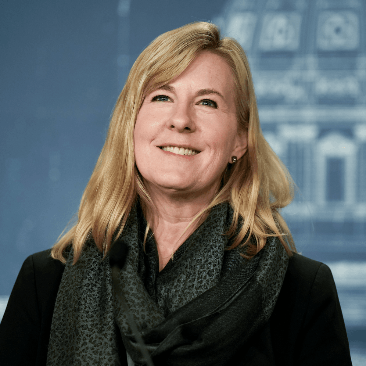 Suspect found as Minnesota mourns killing of “irreplaceable” politician - Apple News Today cover