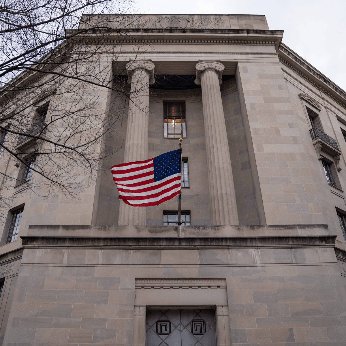 Turmoil at the DOJ after prosecutors quit in protest - Apple News Today cover