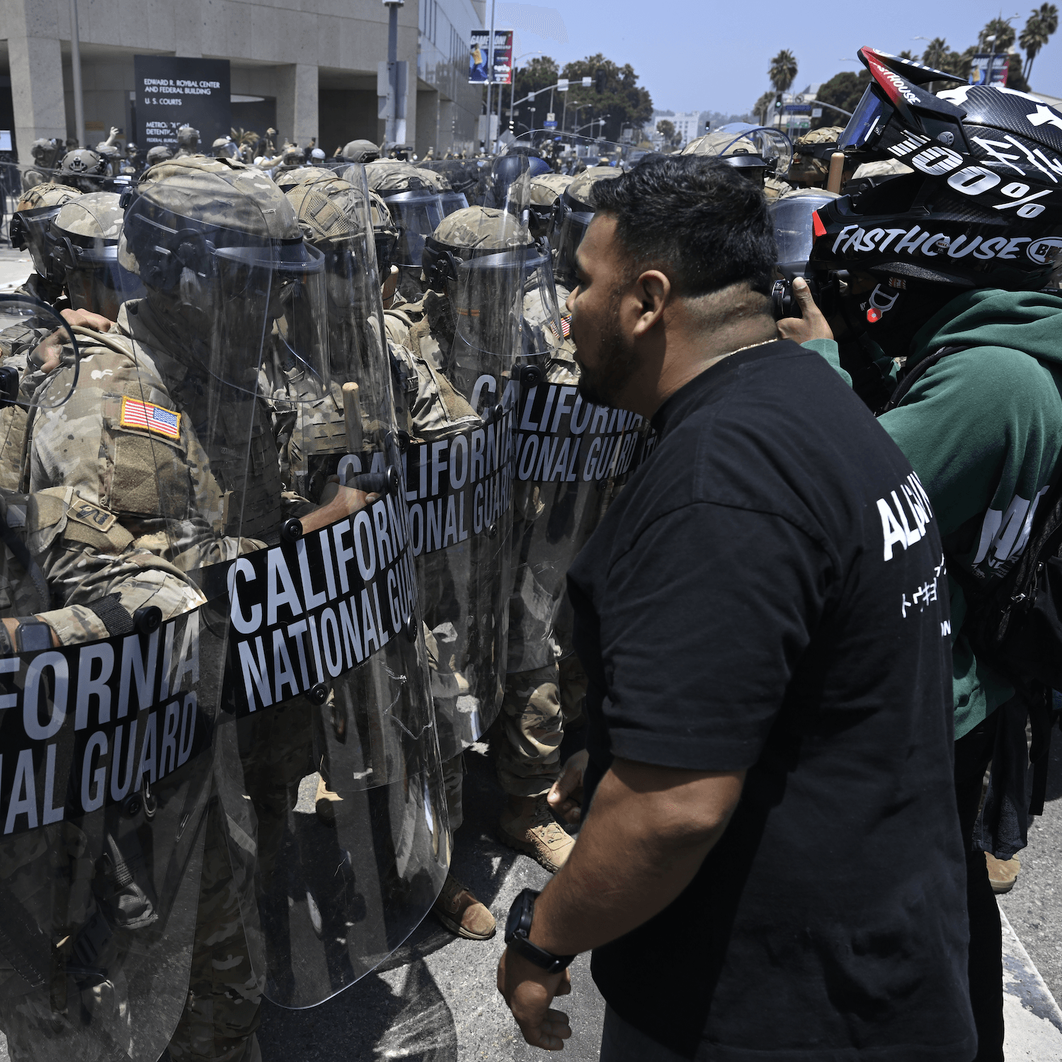 Protesters and ICE agents collide in L.A. as Trump sends in National Guard - Apple News Today cover