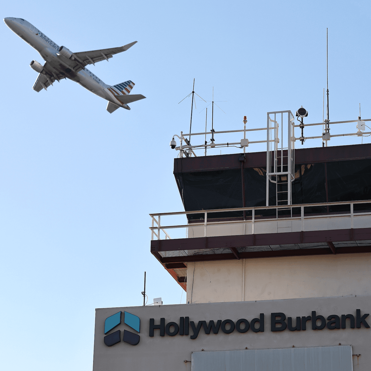 What the government shutdown could mean for your next flight - Apple News Today cover