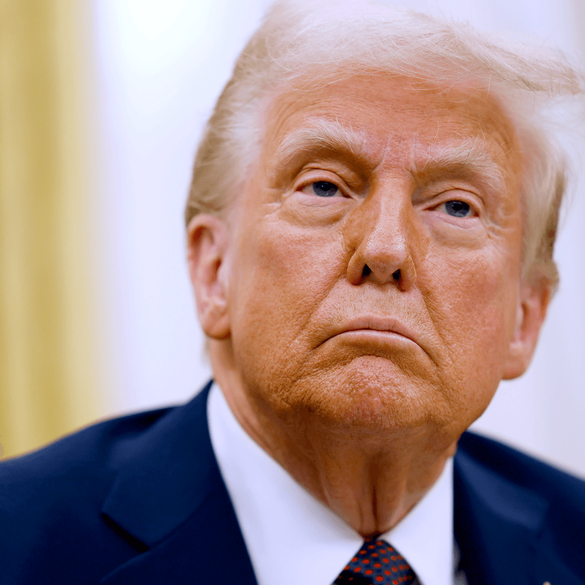 Trump froze federal spending. Confusion and disarray followed. - Apple News Today cover