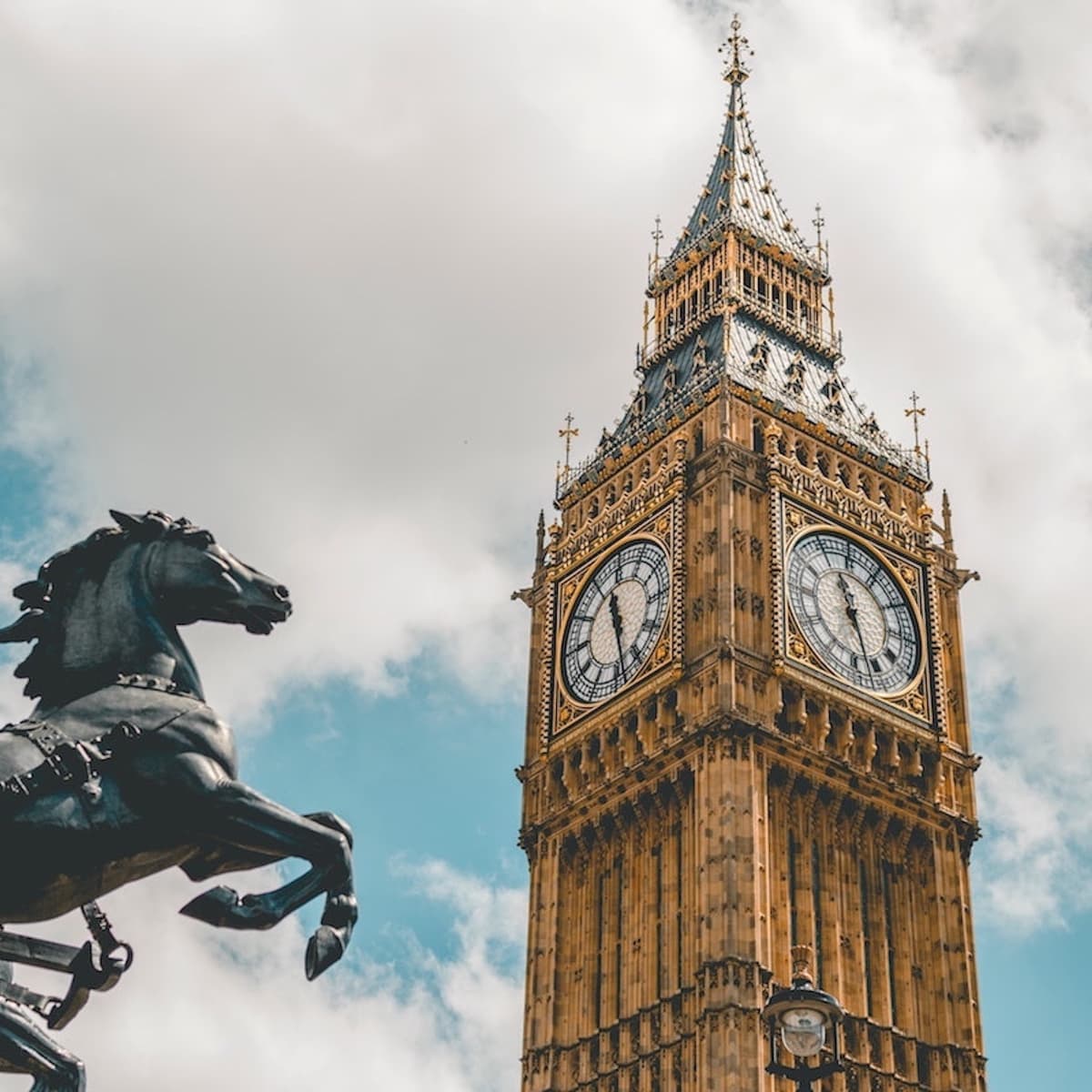 Stop 1: Big Ben - Hunting for History cover