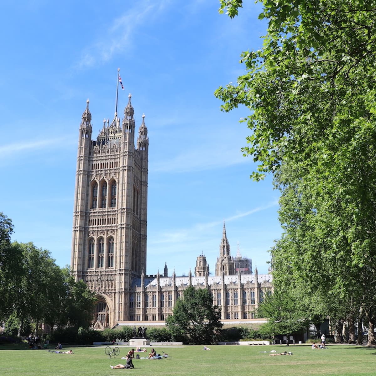 Stop 5: Houses of Parliament - Hunting for History cover