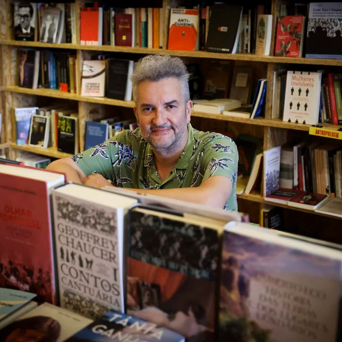 Génese do sindicato terrorista das letras. Uma conversa com Fernando Ramalho... - Enterrados no Jardim cover