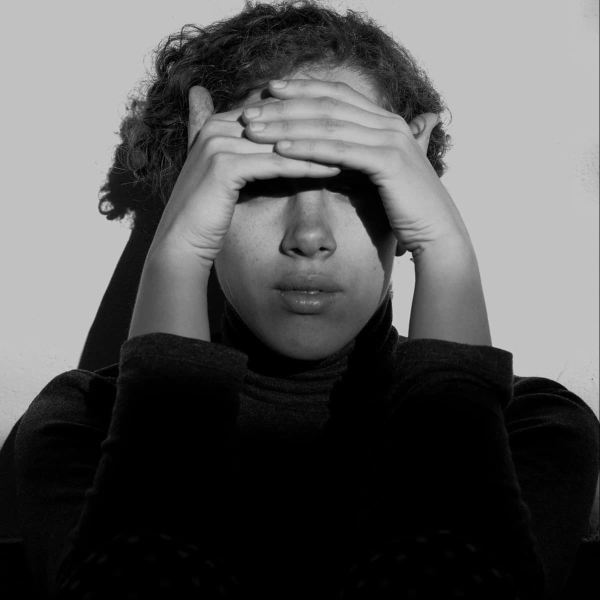 Encontrar a nossa partitura física. Uma conversa com Cátia Terrinca - Enterrados no Jardim cover