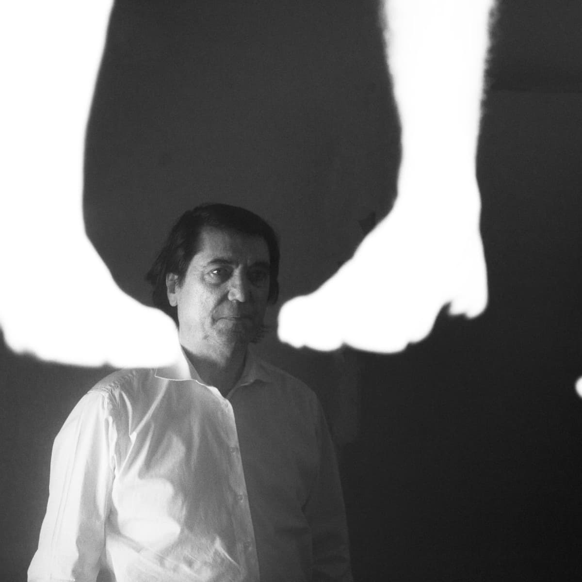 O cheque-prenda das funerárias e outros saldos. Uma conversa com Vasco Santos - Enterrados no Jardim cover