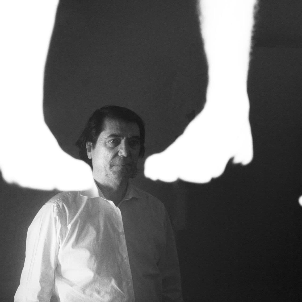 O cheque-prenda das funerárias e outros saldos. Uma conversa com Vasco Santos - Enterrados no Jardim cover