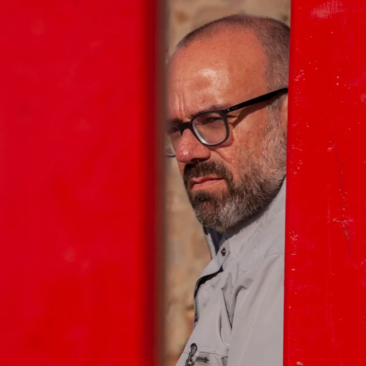 Futebol, o tubo de ensaio para os novos fascismos. Uma conversa com Luís Filipe Cristóvão - Enterrados no Jardim cover