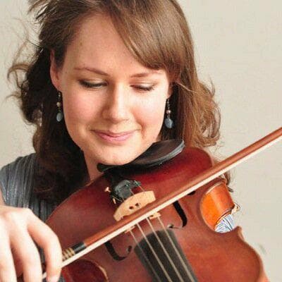 Episode 2 feat. Lisa Bucknell (freelance viola player) - Musicians’ Weekend cover