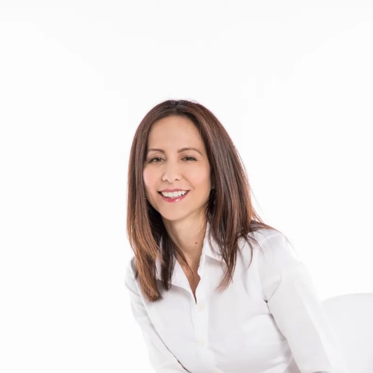 Episode 76: How We Use Playing-It-Safe-Moves to Cope with Anxiety, with Dr. Patricia Zurita Ona - Mind Tricks Radio cover