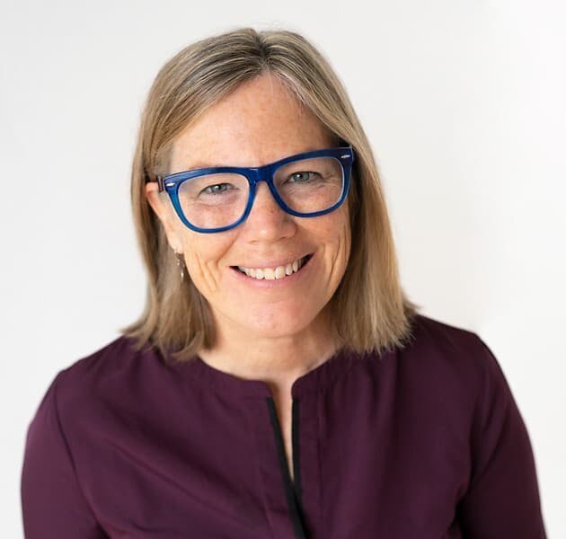 History and Women and Superpowers with Jodi Vandenberg-Daves - The Boomer Woman’s Podcast cover
