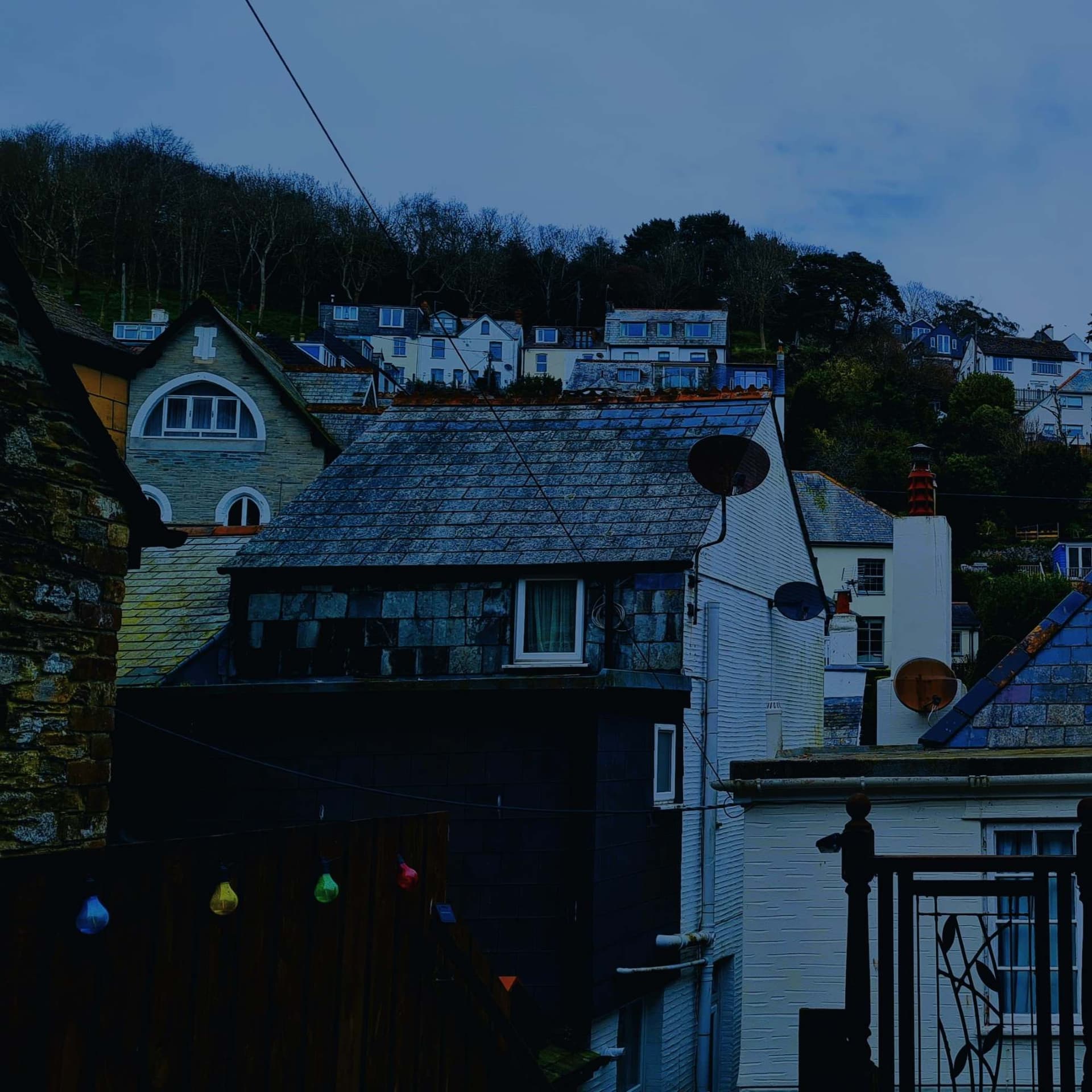 253 Quiet night sky - Looe in Cornwall (sleep safe) - Radio Lento podcast cover