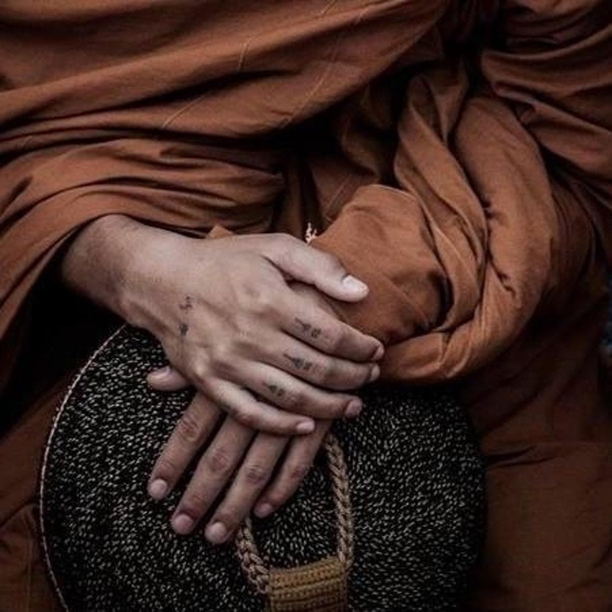 TEA AND ZEN -  THREADS cover