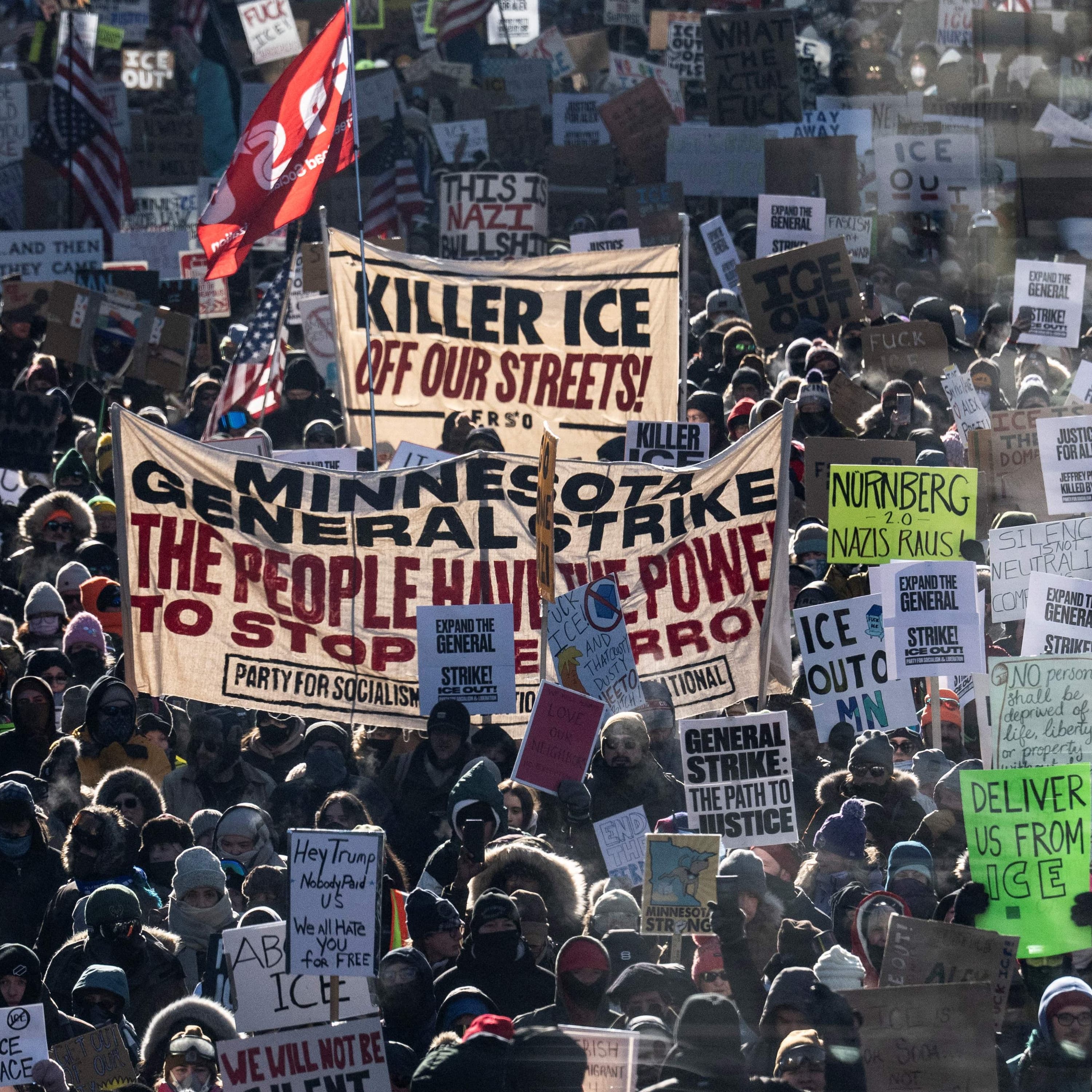 After Alex Pretti's killing, a battle of narratives - Post Reports cover