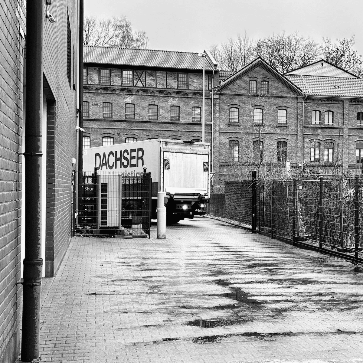 2876 / Rückwärts in die Zukunft - RADIO BASTARD cover