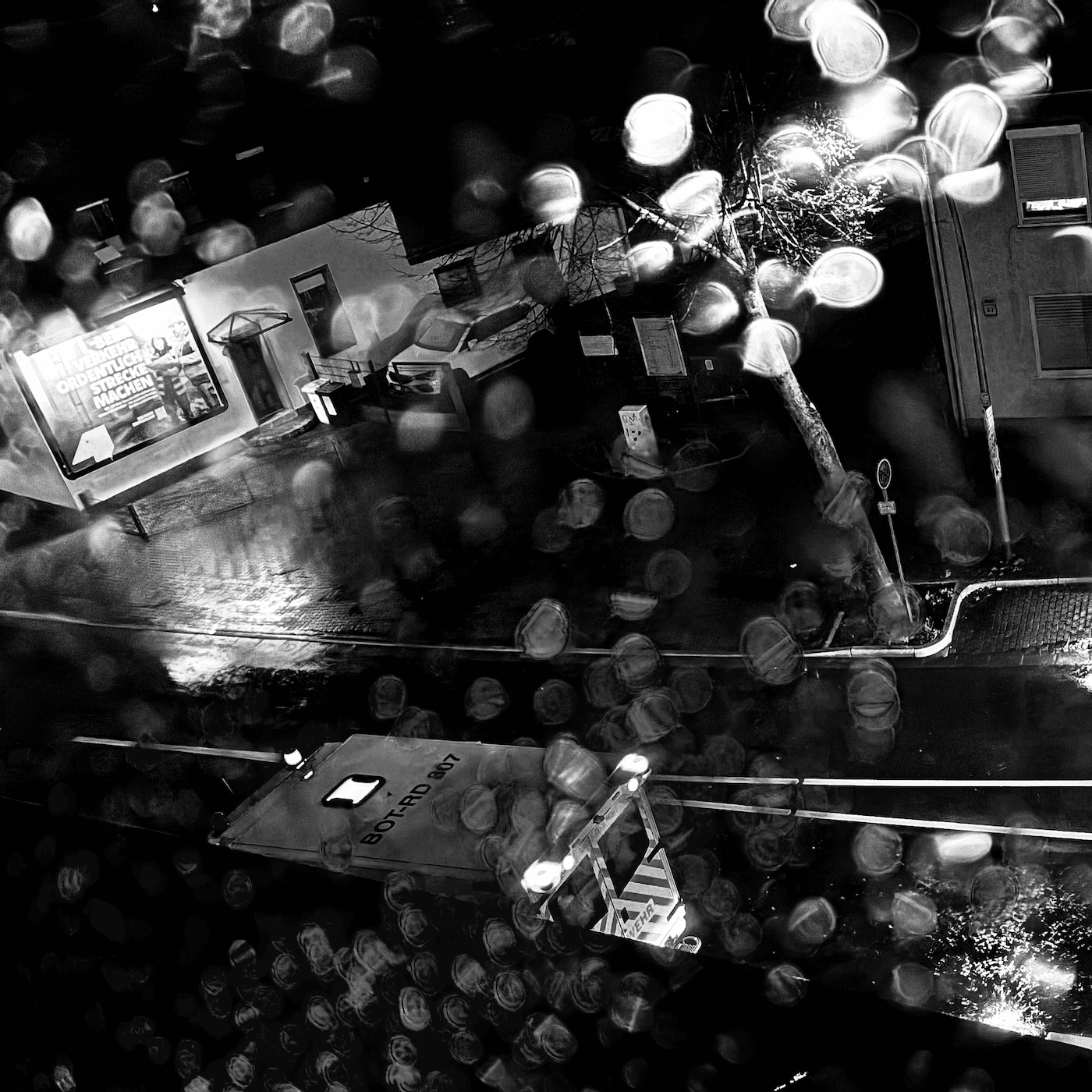 2892 / Schablone der Wokeness - RADIO BASTARD cover