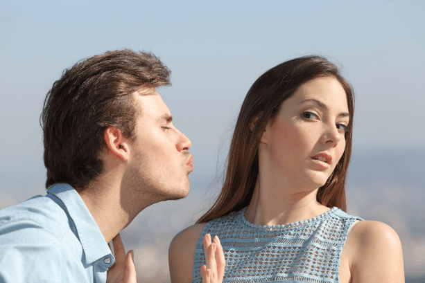 Top10 #Repuestas Chilangas Por Si Te  A La Friendzone - La Corneta cover