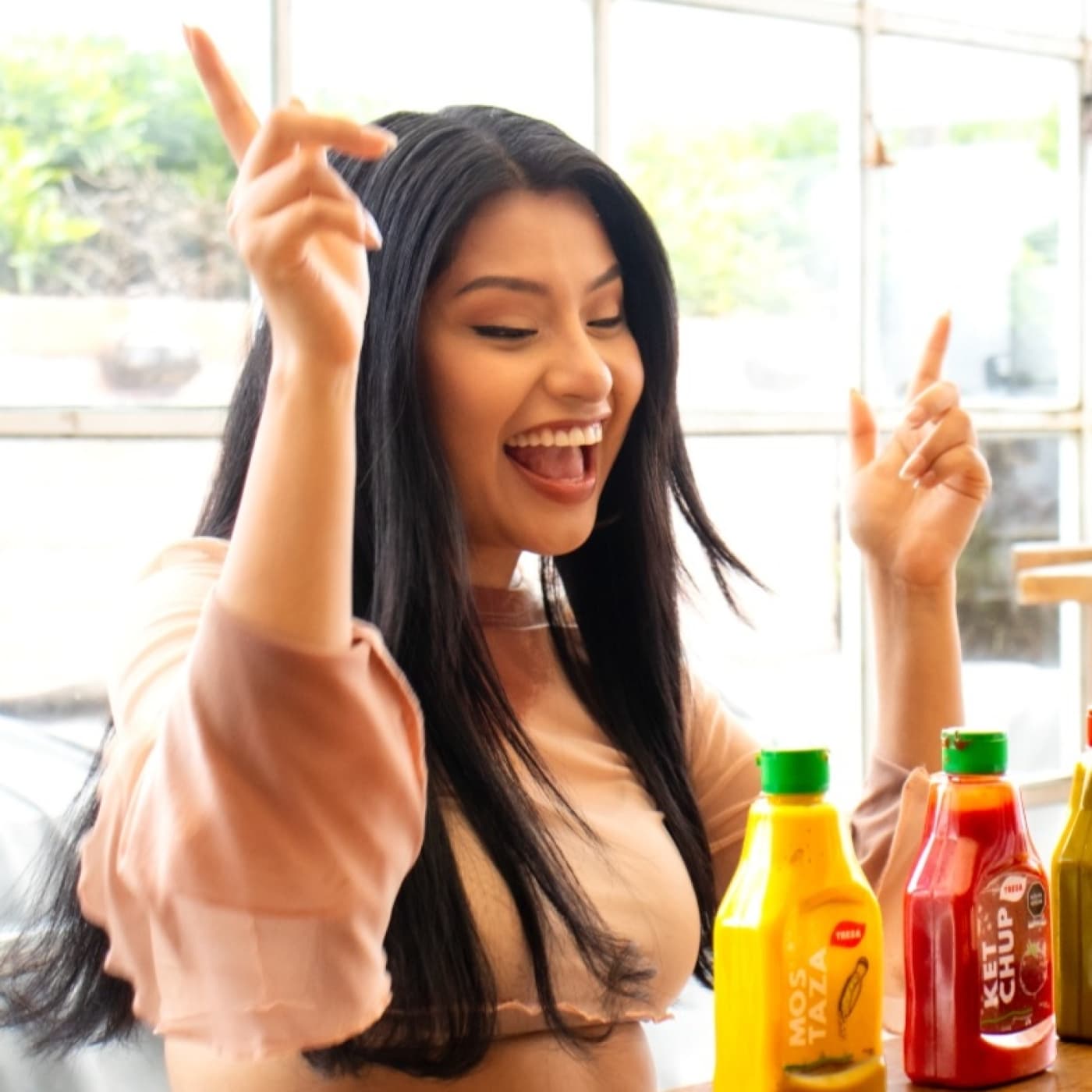 Wendy Sulca Lanza 'Orgullo De La Pacha' 2.0 - La Vitrola cover