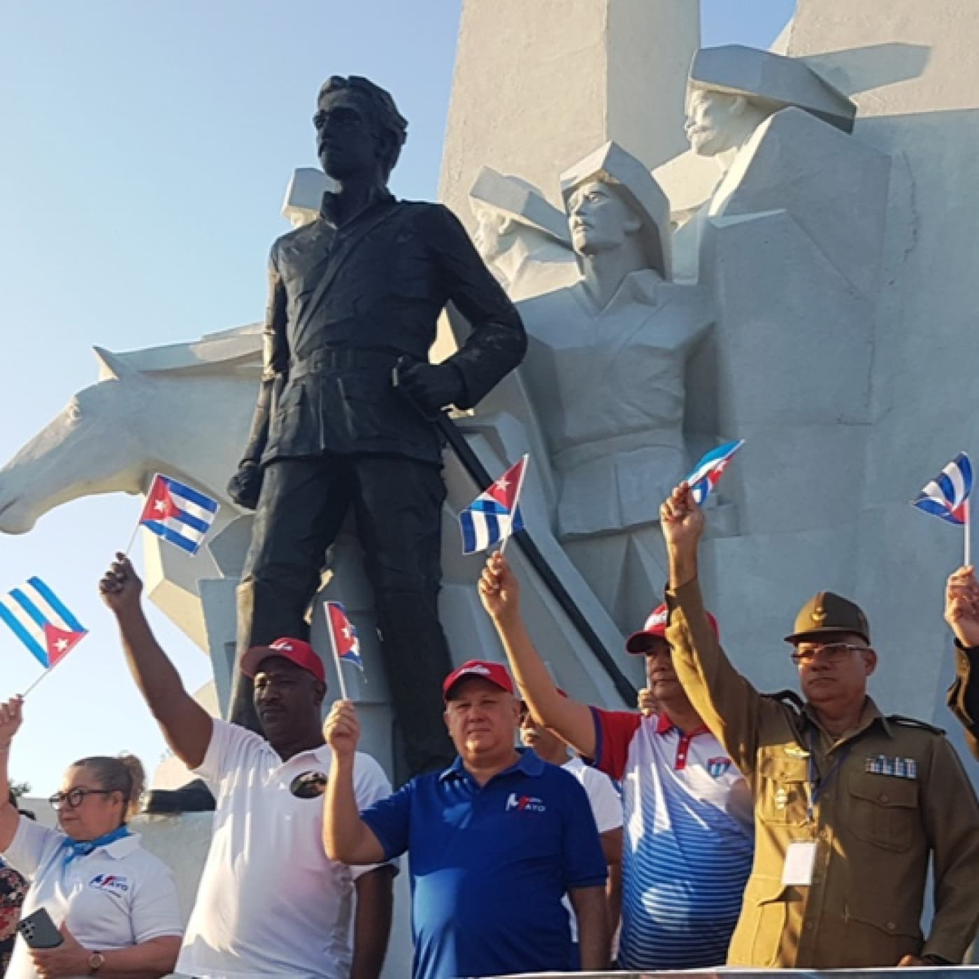 Demostración de unidad del pueblo en Camagüey — Radio Rebelde cover