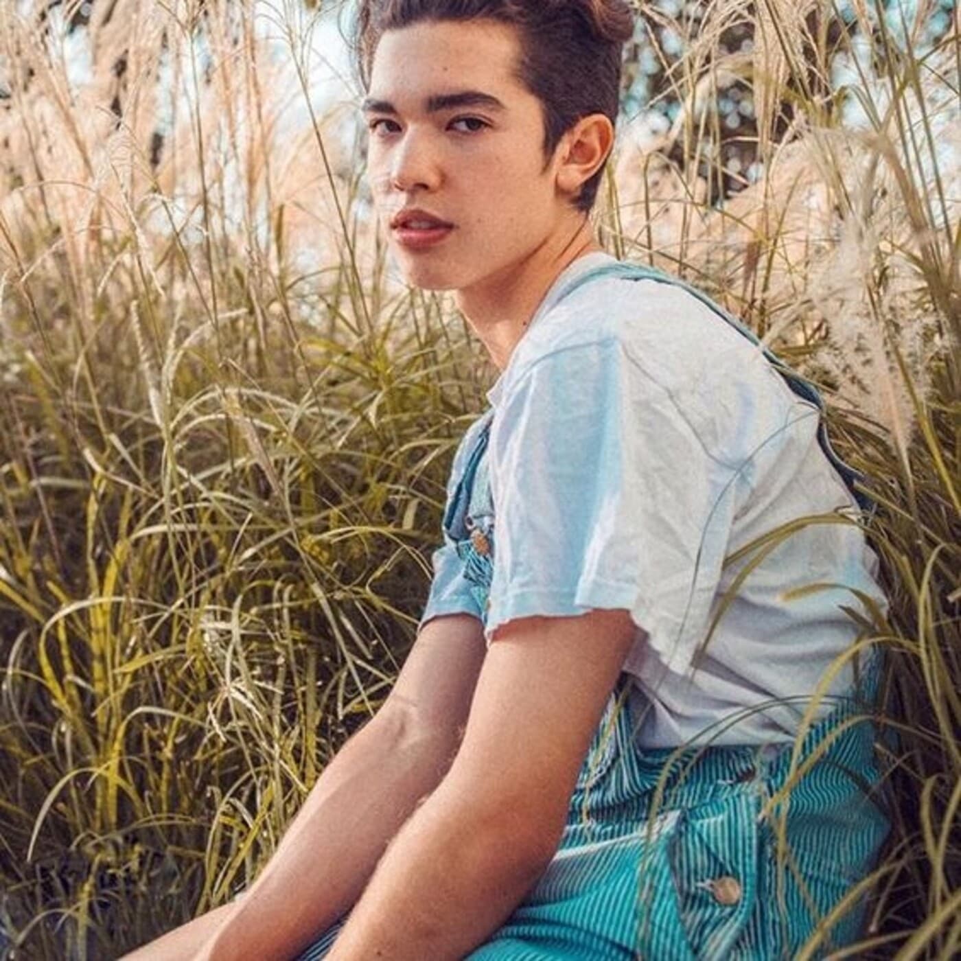 i know a place - conan gray - conan gray cover