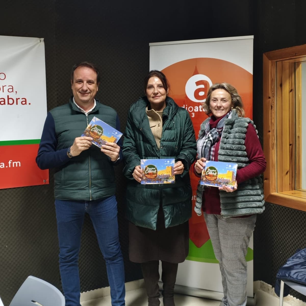 Toñi García: "Cada vez queremos que confluya más Fiestas con Comercio y es lo que estamos haciendo este año" - Las Mañanas de Radio Atalaya cover