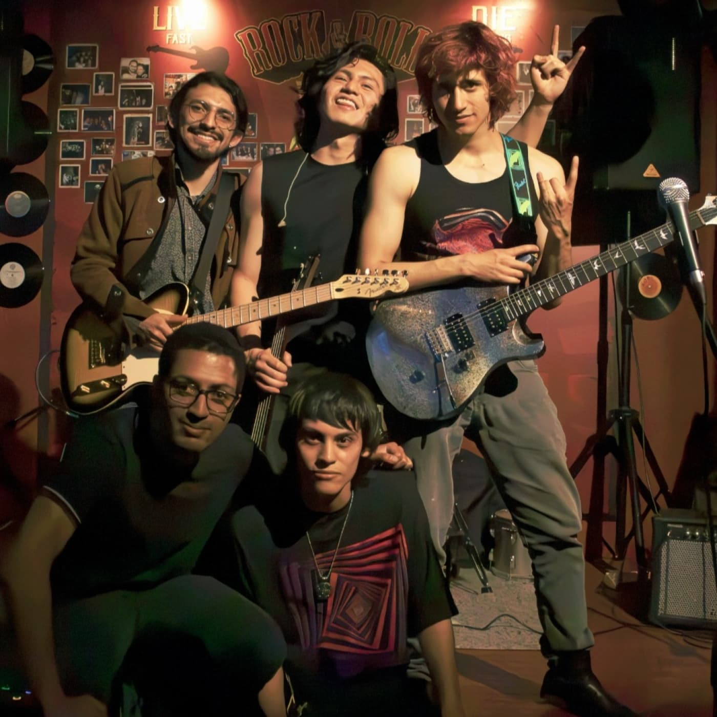 Fantasía Del Moribundo Presenta 'El Ep Más Bonito Que Escucharán En Sus Vidas' - La Vitrola cover