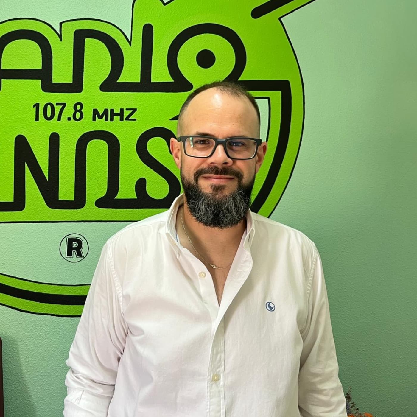 Charla informativa sobre el proceso de regularización extraordinaria de migrantes - Radiopinoso cover
