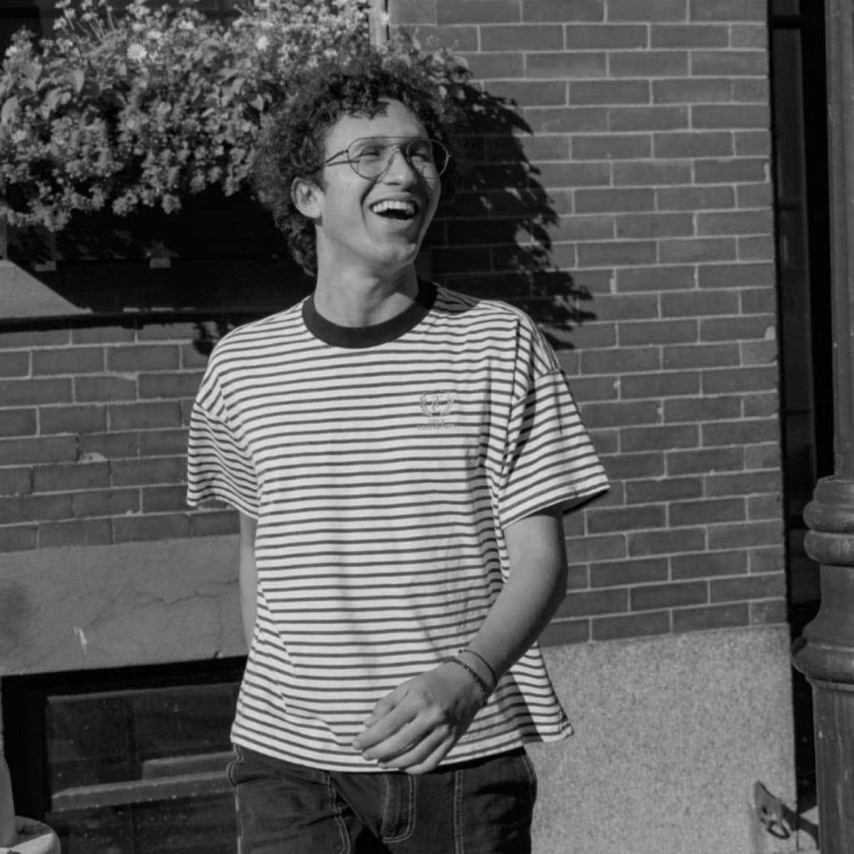 Samuel Osorio estrena 'Tirado en el sofá' y 'María José' - La Vitrola - La Vitrola cover