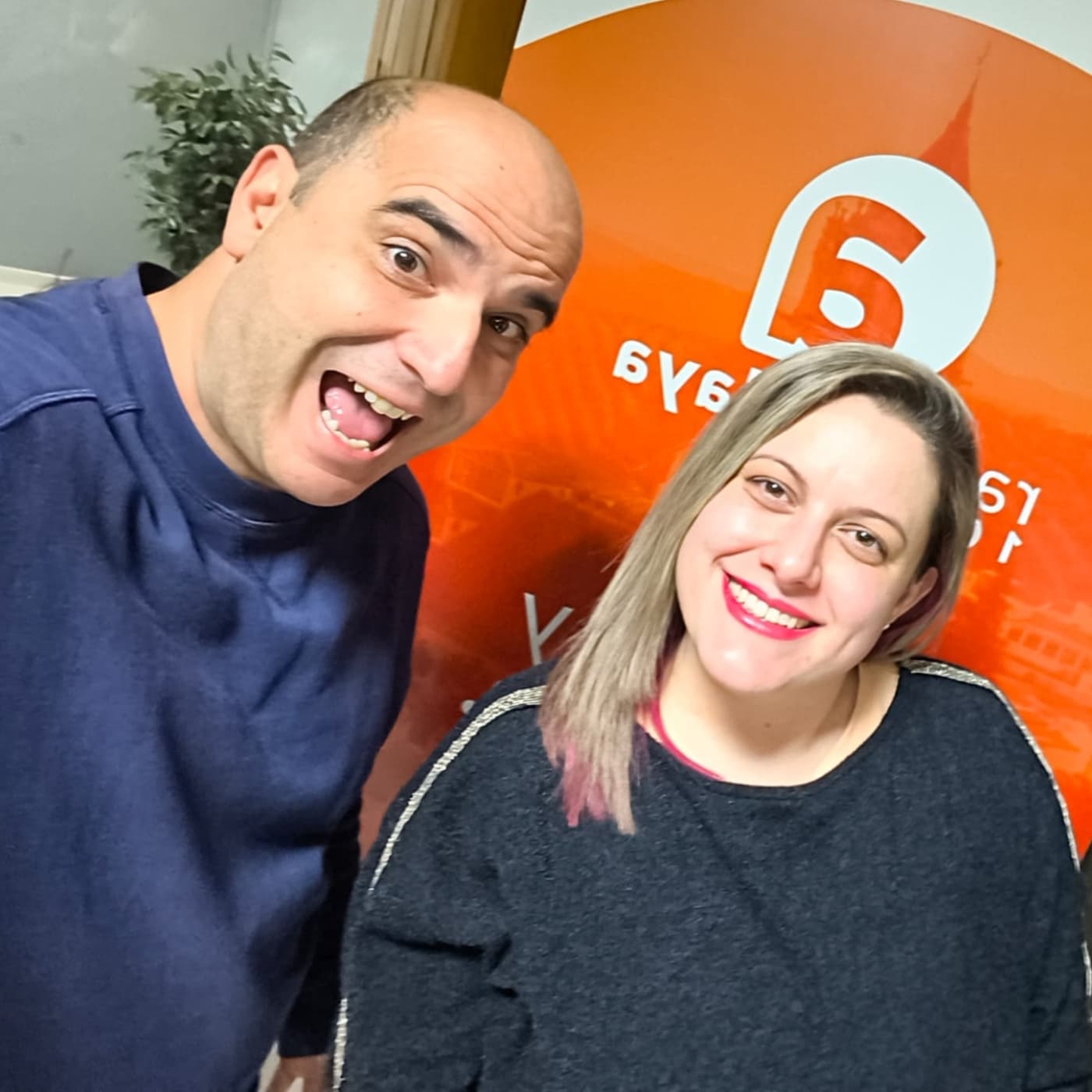 Más de Cabra que el Bujero la Sima (04/12/2025) — Las Mañanas de Radio Atalaya cover