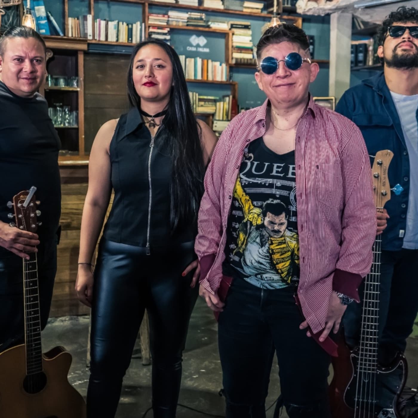 Deycube Estrena '21.2 Acústico' Un Disco Personal E Introspectivo Hecho Para Sanar Y Soltar - La Vitrola cover