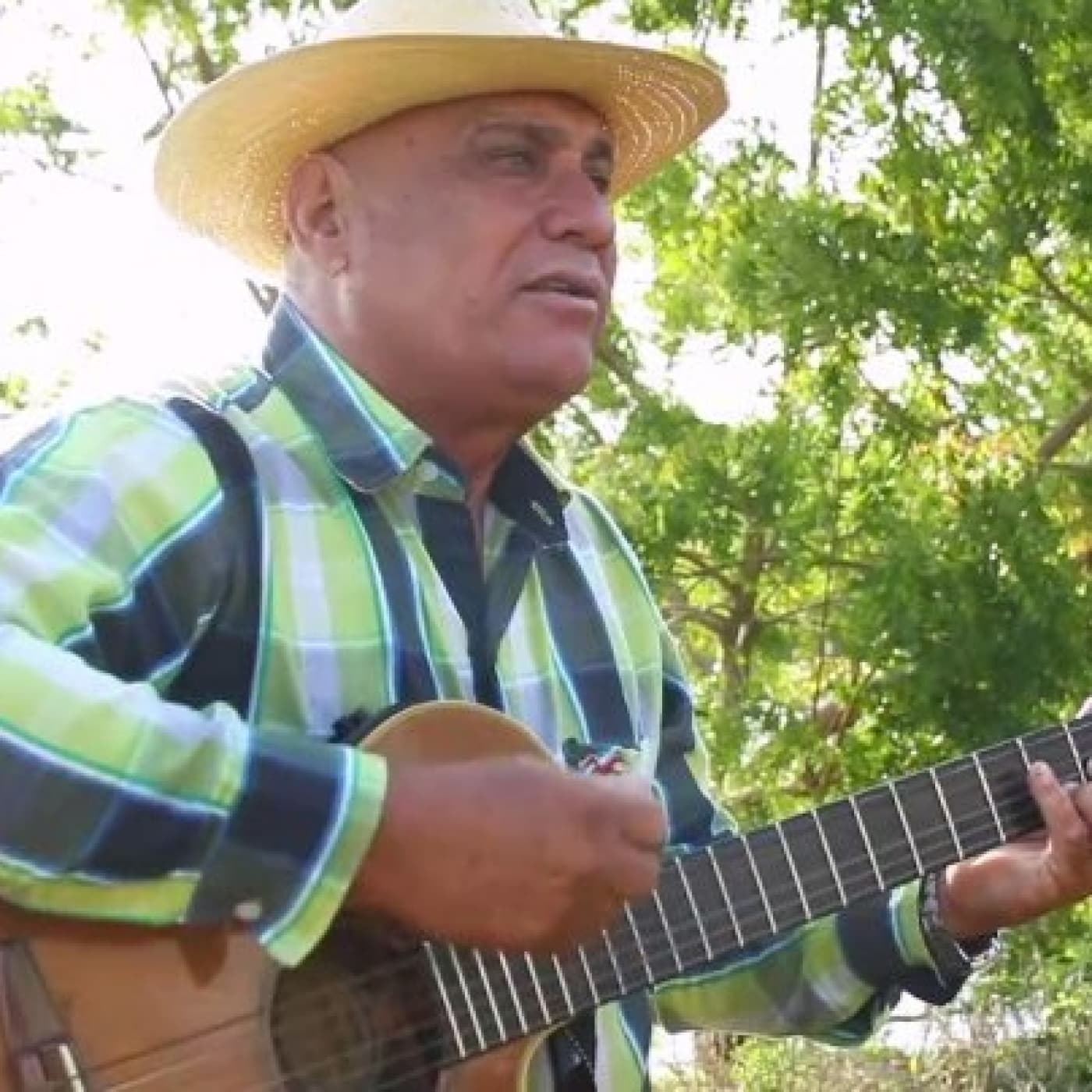 El cantor costumbrista de Guayabal Gaspar Esquivel Suárez emprende el programa por su cincuentenario — Radio Rebelde cover