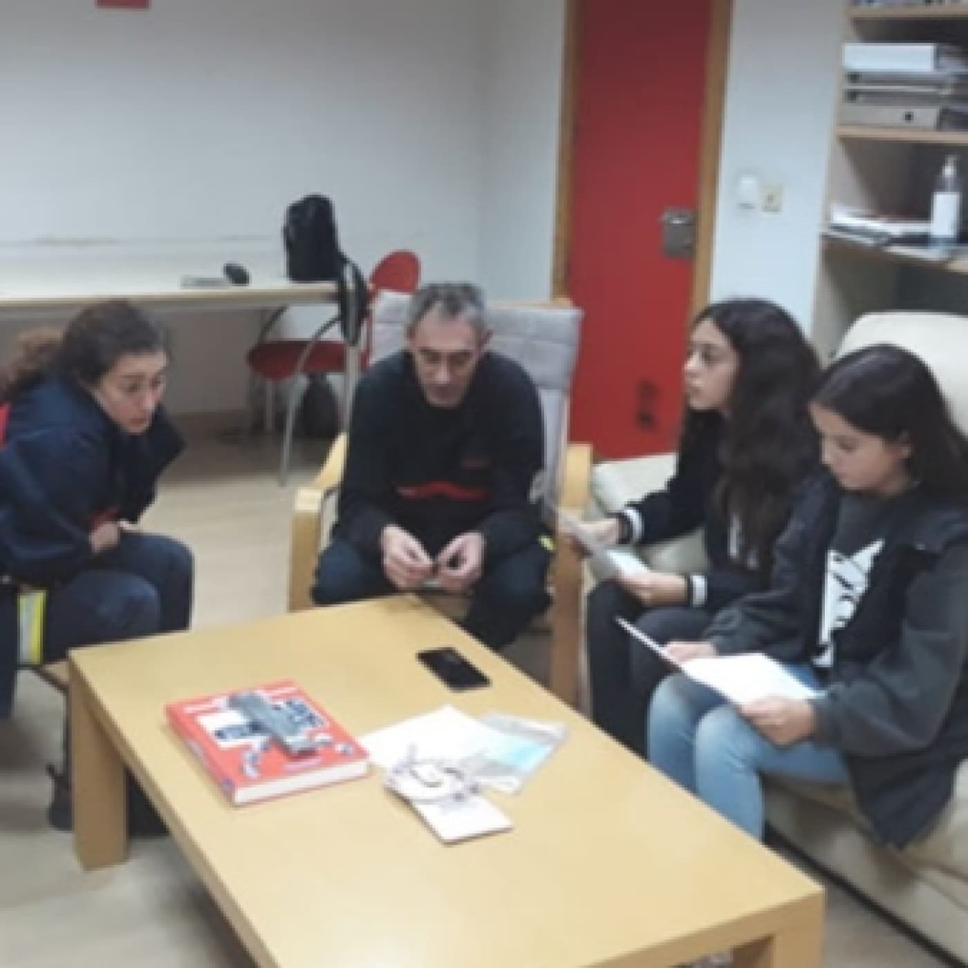 En el parque de bomberos - Podcast eolapaz cover