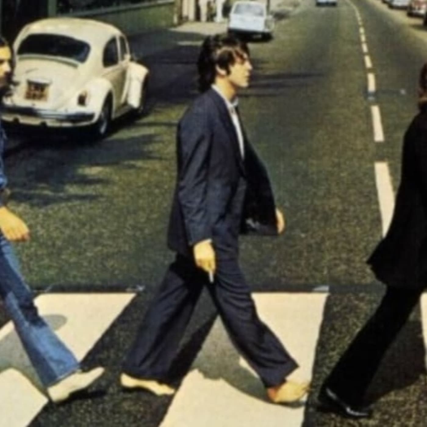 Las 10 teorías conspirativas más descabelladas de la música rock, según Far Out Magazine. - Super 9´49 - Podcast cover